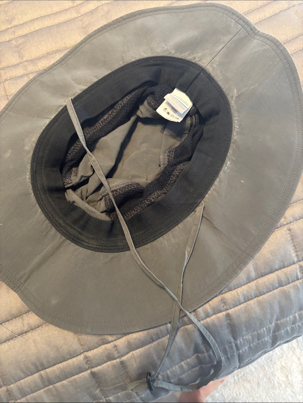 Columbia Gray Wide-Brim Sun Hat with Mesh Vents - Picture 4 of 4